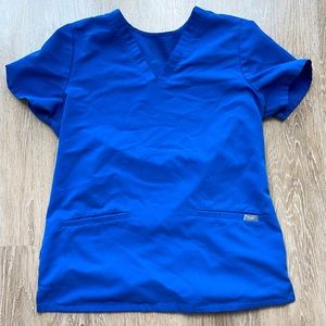 Figs Casma Three Pocket Scrub Top